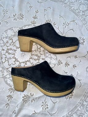 Dansko Abbie Black Nubuck Heeled Clogs Mules - Size 38 (US 7.5-8)